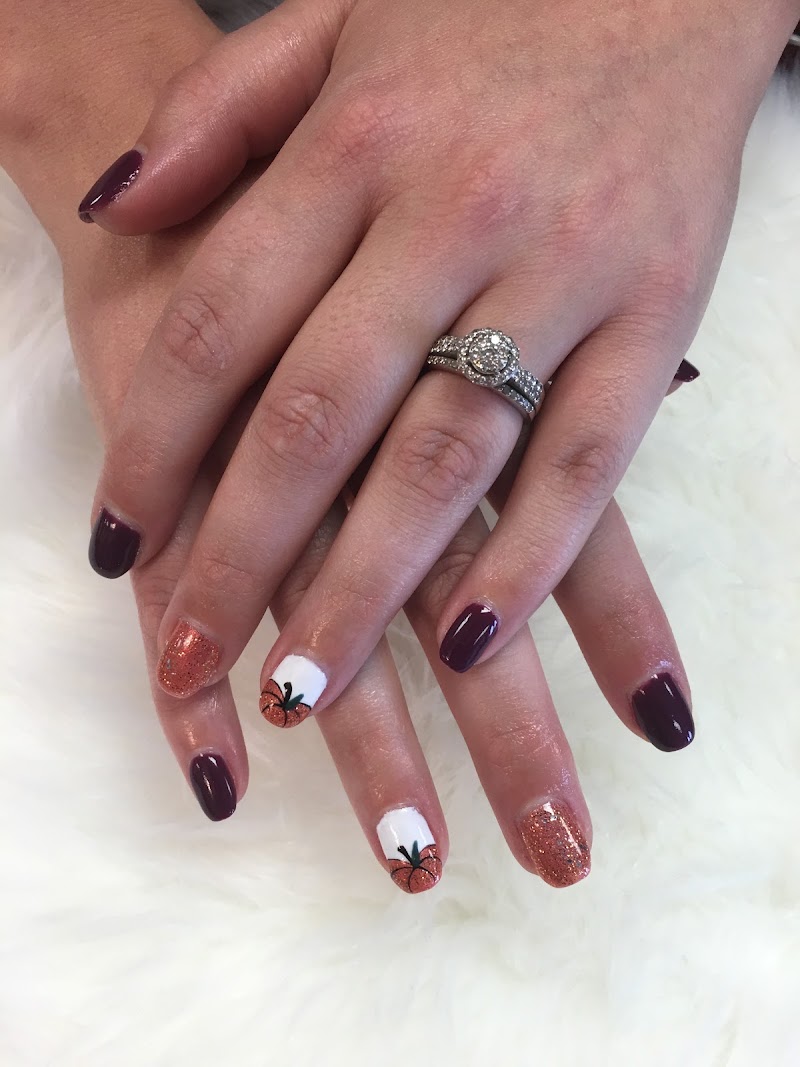 LV Nail Bar, nail salon in Johnson City, TN, photo 3 of 10